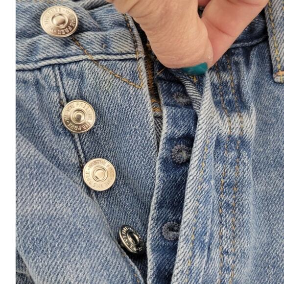 Free People Jean Shorts Women’s Size 26 Button Fly Raw Hem Punk Biker Rock - Picture 5 of 7